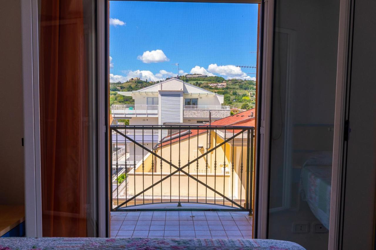 Residence Palazzo Sayonara Tortoreto المظهر الخارجي الصورة